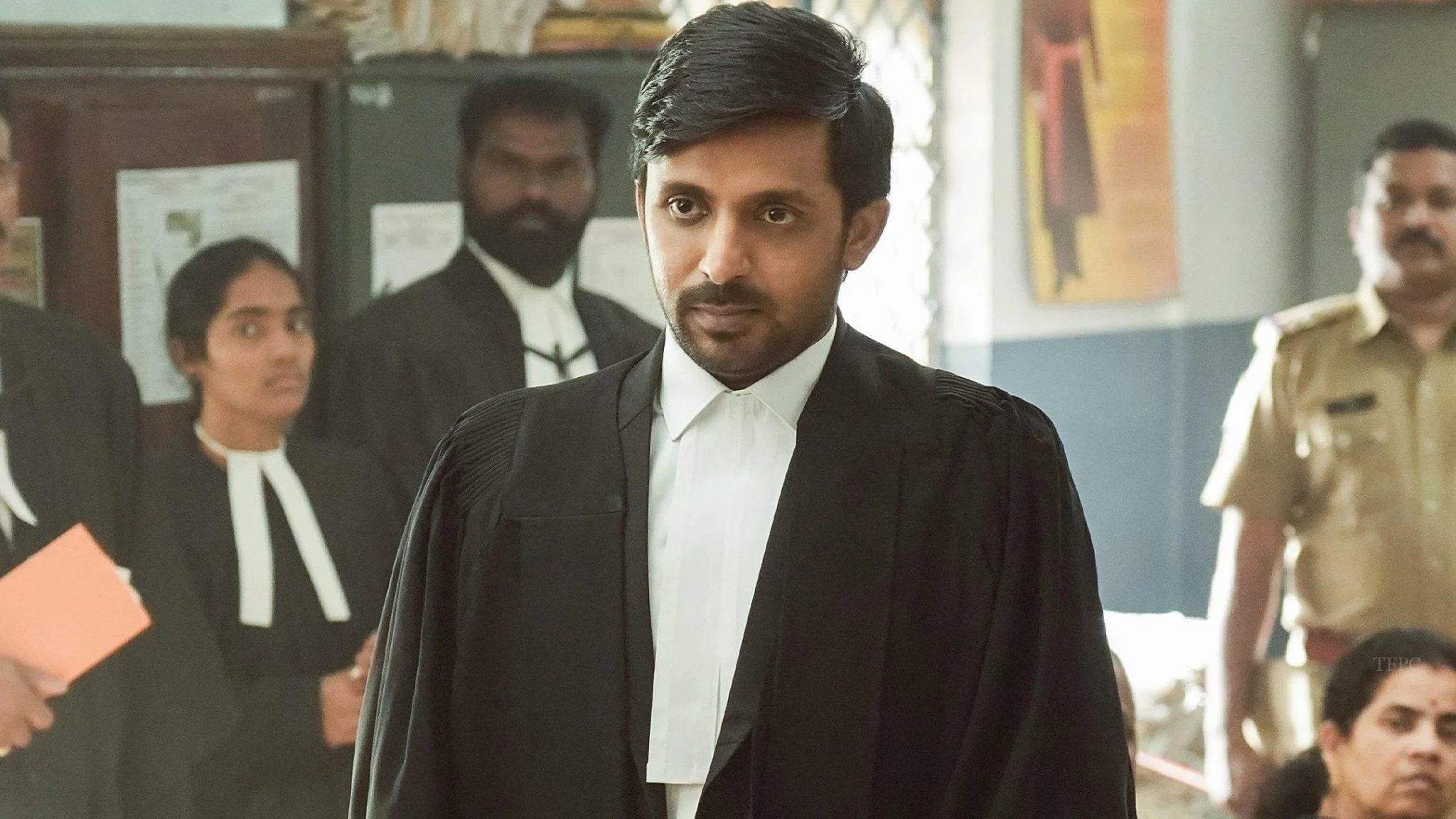 Phiên Tòa: Nhà Nước Đối Đầu Kẻ Vô Danh - Court: State vs. A Nobody