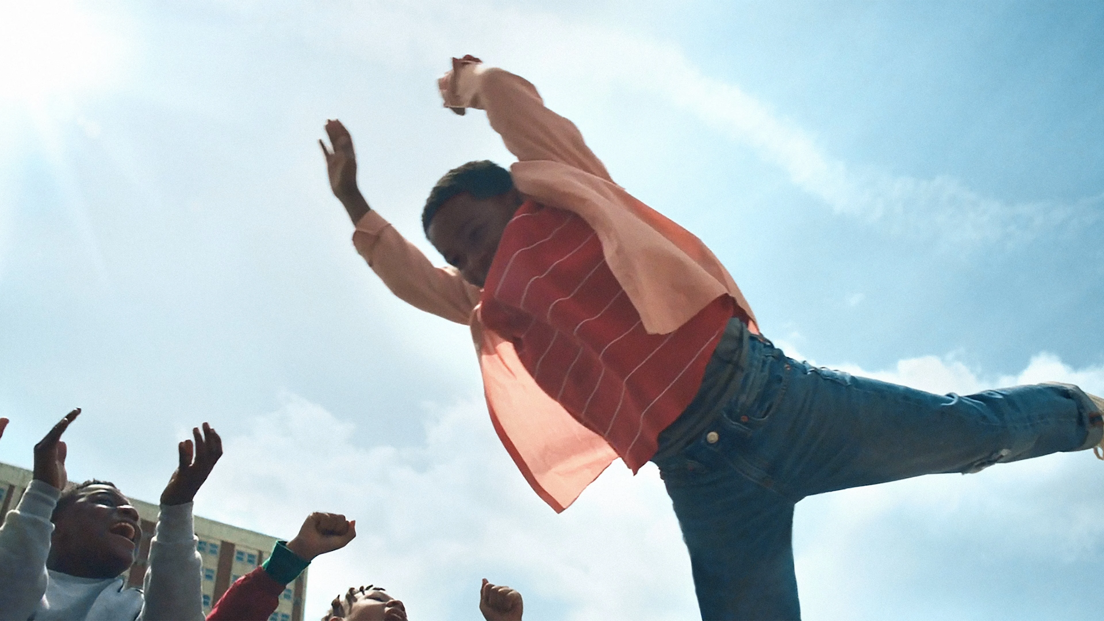 Tinh Nghịch Gặp Tinh Ma - We Grown Now