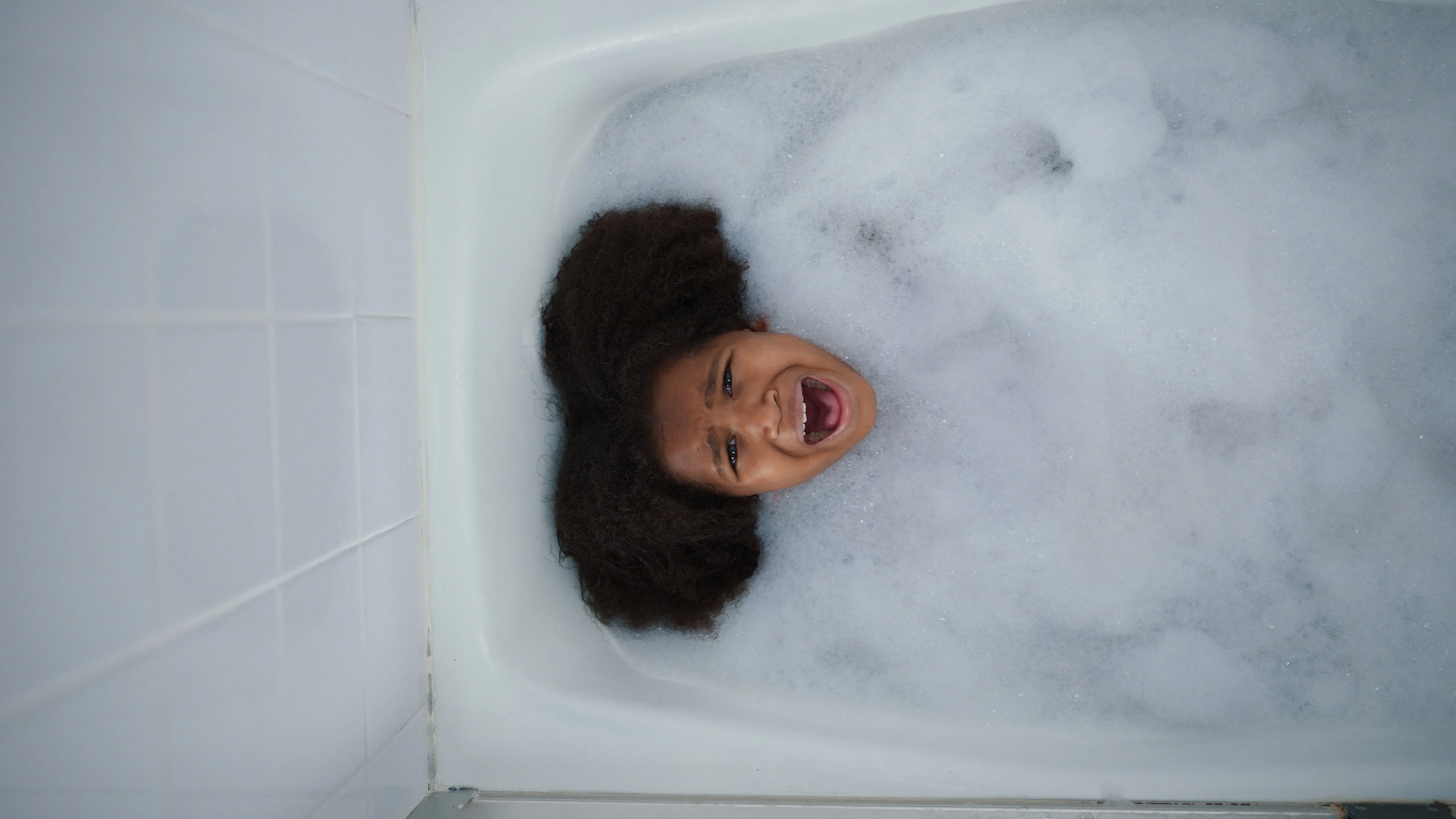 Con Nuôi - The Other