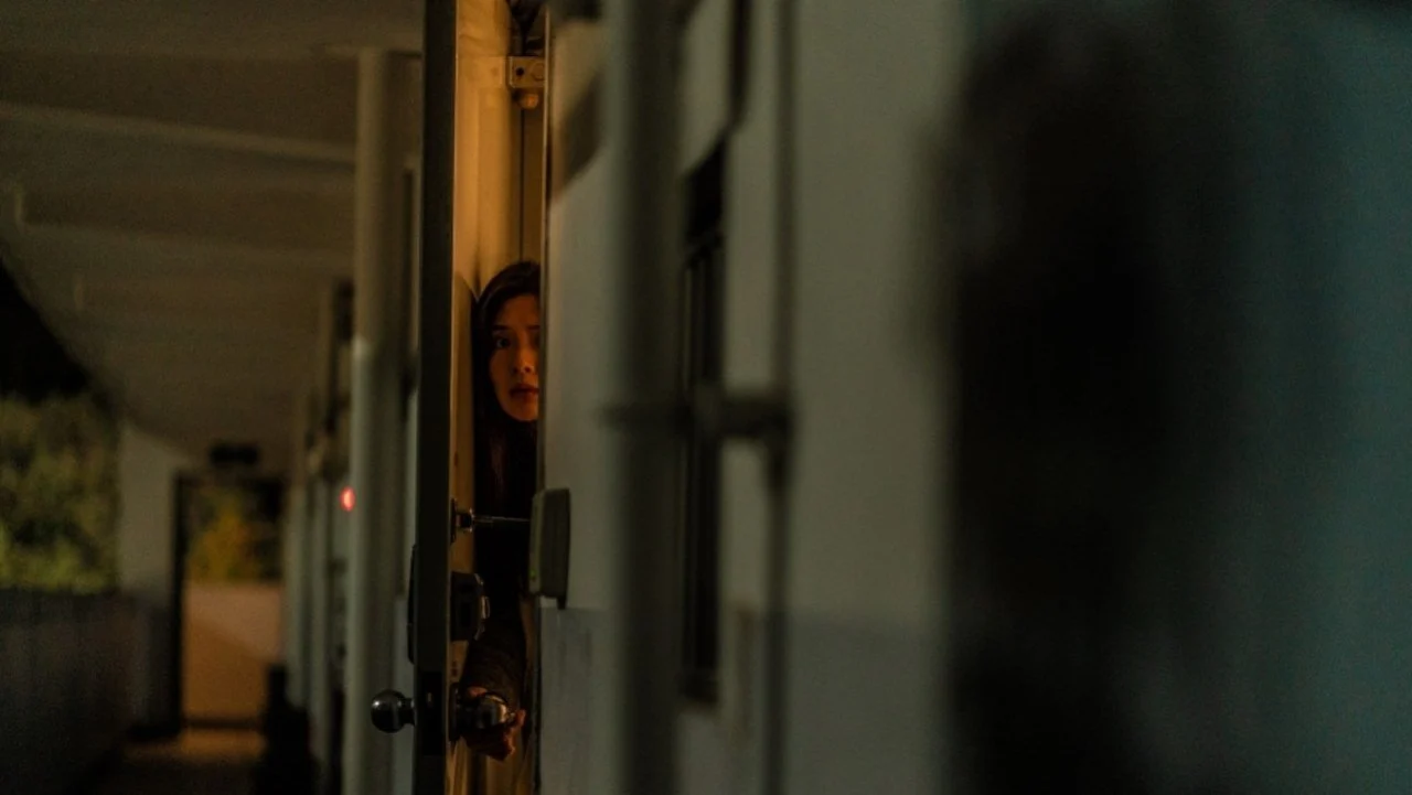 Tiếng Ồn Quỷ Dị - Noise