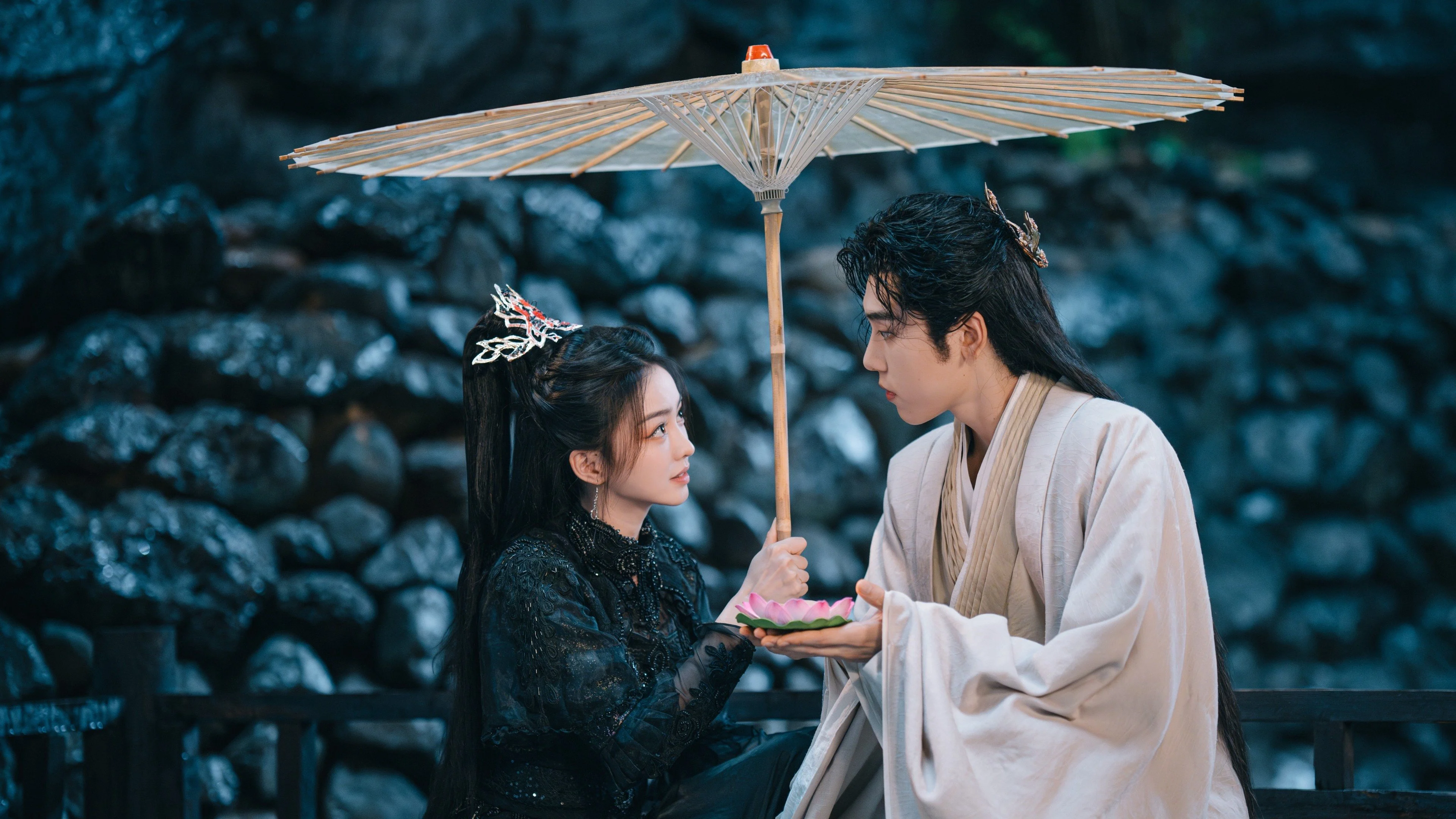 Bạch Dạ Thần Duyên Khời Tam Sinh - The Sun in the Dark