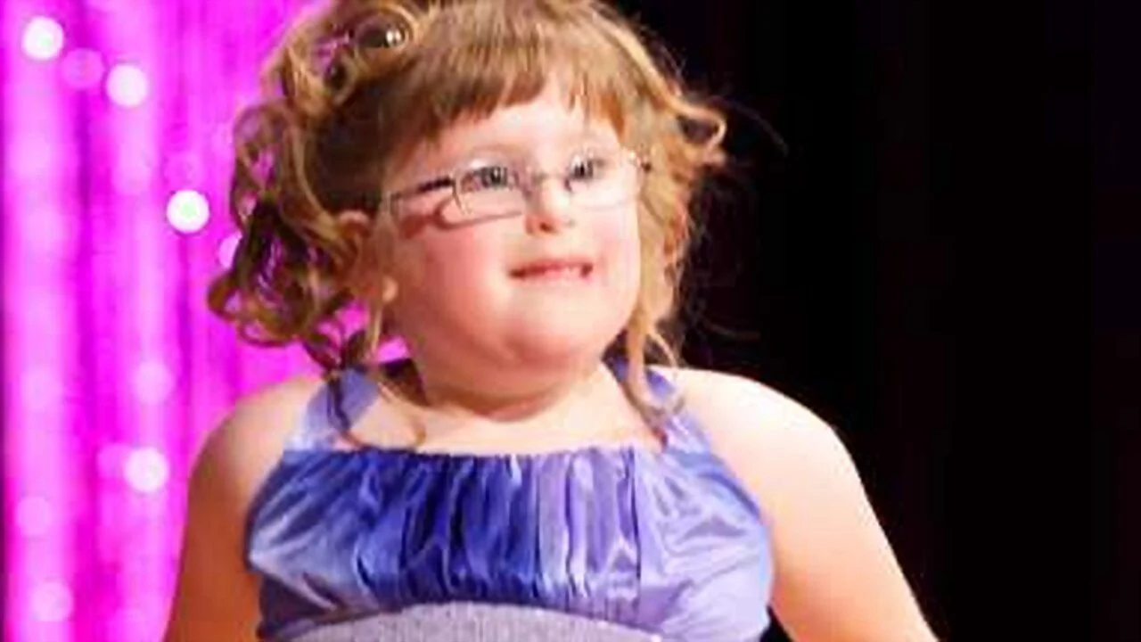 Hoa Hậu Bạn Làm Được - Miss You Can Do It